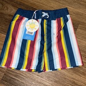 Ruggedbutts size 2t swim trunks NWT striped